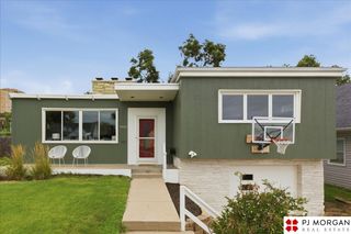 5024 Pierce Street, Omaha, NE 68106