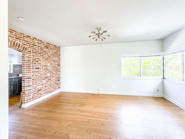 210 S Ocean Breeze, Lake Worth Beach, FL 33460
