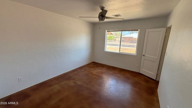5548 N 12TH Avenue, Phoenix, AZ 85013