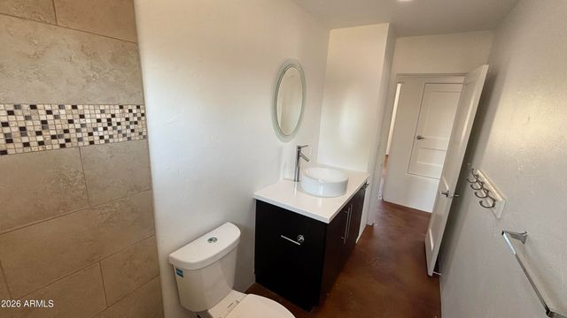5548 N 12TH Avenue, Phoenix, AZ 85013