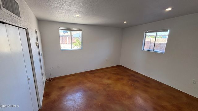 5548 N 12TH Avenue, Phoenix, AZ 85013