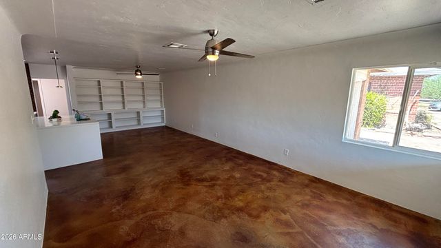 5548 N 12TH Avenue, Phoenix, AZ 85013
