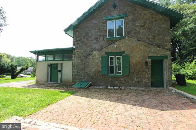 5925 DEVON PL, Philadelphia, PA 19138