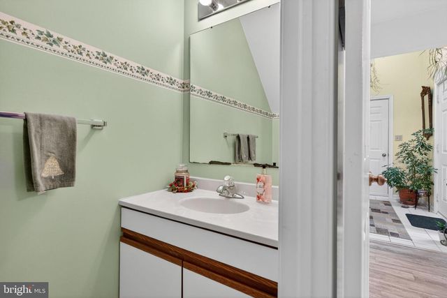 3116 CORNERSTONE DR, Lancaster, PA 17603