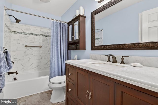 3116 CORNERSTONE DR, Lancaster, PA 17603