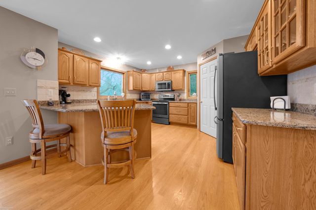 72608 Oxal Point, Bruce Twp, MI 48065