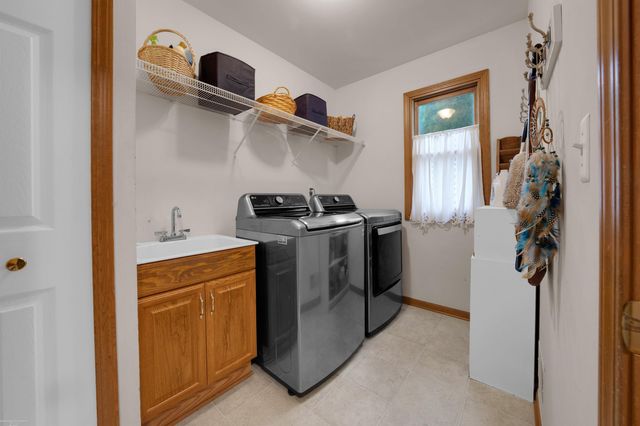 72608 Oxal Point, Bruce Twp, MI 48065