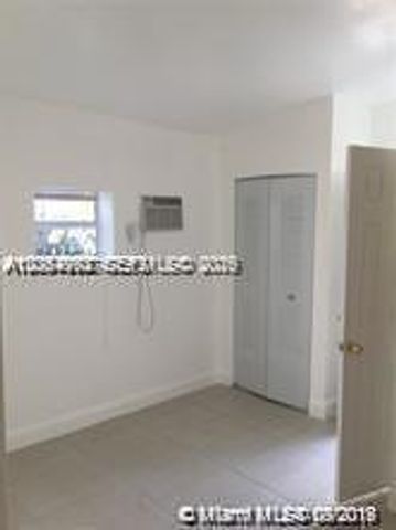 620 NE 178th St B, Miami, FL 33162