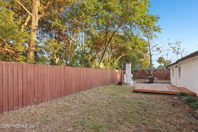 409 SAILFISH Drive E, Atlantic Beach, FL 32233