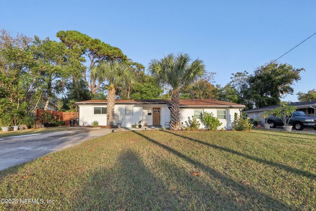 409 SAILFISH Drive E, Atlantic Beach, FL 32233