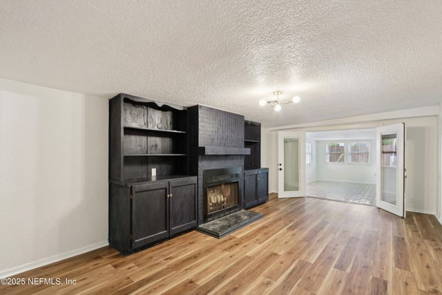 409 SAILFISH Drive E, Atlantic Beach, FL 32233