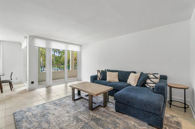 100 SE 5th Avenue 216, Boca Raton, FL 33432