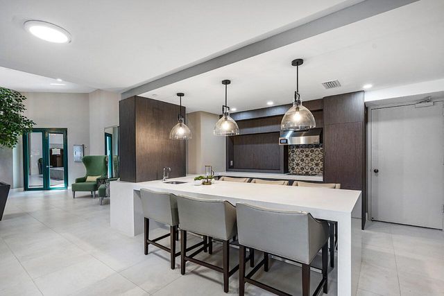 100 SE 5th Avenue 216, Boca Raton, FL 33432