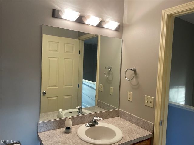 4440 Sexton Road, Cleveland, OH 44105