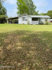 1612 Ashwood Drive, Gautier, MS 39553