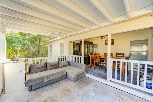 910 County Road 3556, Cleveland, TX 77327