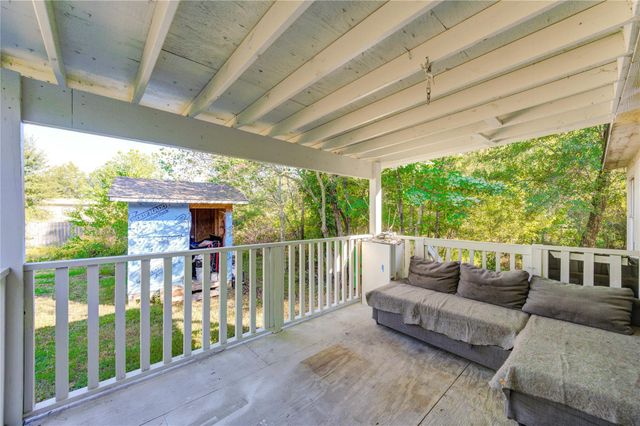 910 County Road 3556, Cleveland, TX 77327