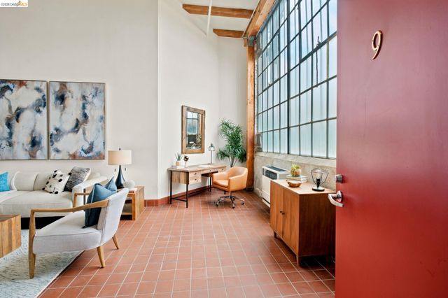 1920 Union St #9, Oakland, CA 94607