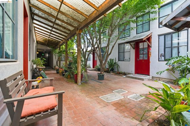 1920 Union St #9, Oakland, CA 94607