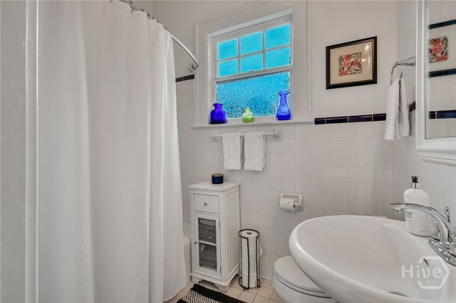 202 E 51st Street, Savannah, GA 31401