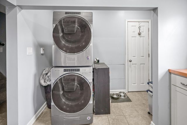 65 N Seneca Street, Rittman, OH 44270