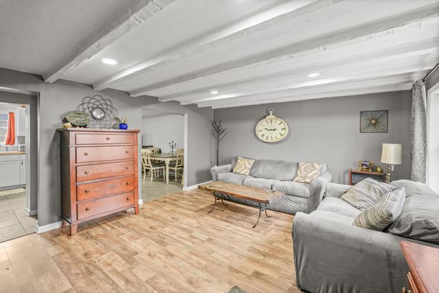 65 N Seneca Street, Rittman, OH 44270