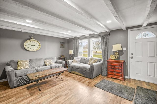 65 N Seneca Street, Rittman, OH 44270