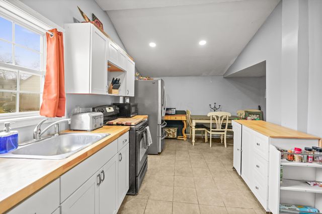 65 N Seneca Street, Rittman, OH 44270