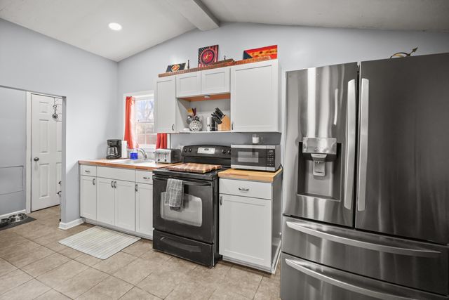 65 N Seneca Street, Rittman, OH 44270