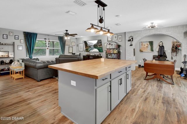 4370 Grant Street, Deland, FL 32724