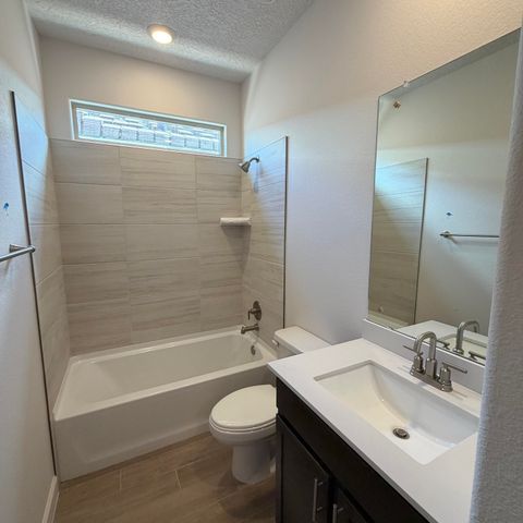 2464 Marble Avenue NE, Rio Rancho, NM 87144