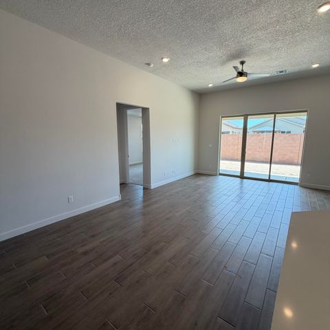 2464 Marble Avenue NE, Rio Rancho, NM 87144