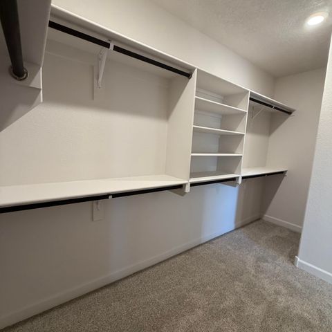 2464 Marble Avenue NE, Rio Rancho, NM 87144