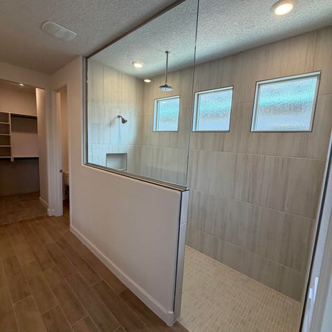 2464 Marble Avenue NE, Rio Rancho, NM 87144