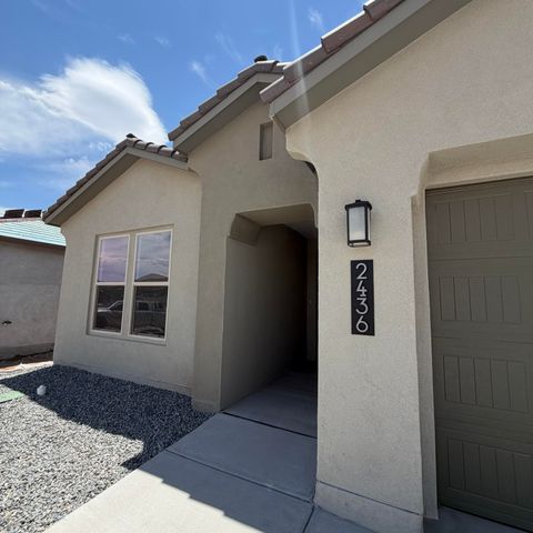 2464 Marble Avenue NE, Rio Rancho, NM 87144