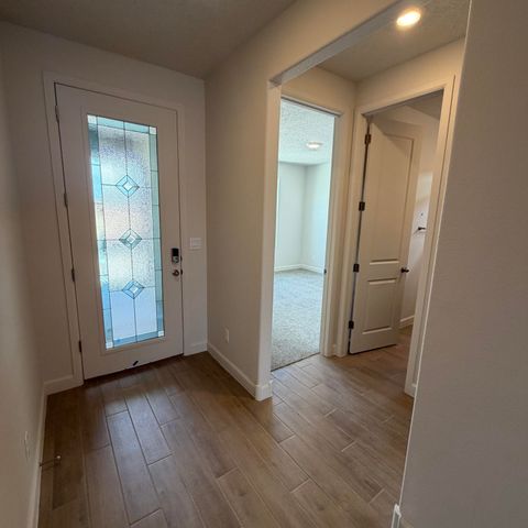 2464 Marble Avenue NE, Rio Rancho, NM 87144