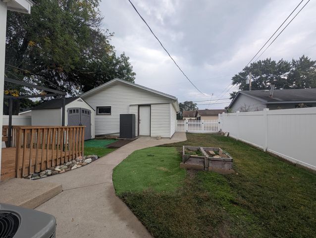 5027 6th Street NE, Columbia Heights, MN 55421