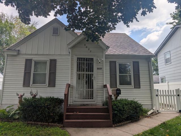 5027 6th Street NE, Columbia Heights, MN 55421