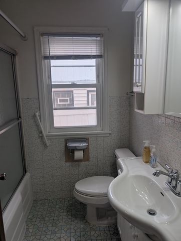 5027 6th Street NE, Columbia Heights, MN 55421