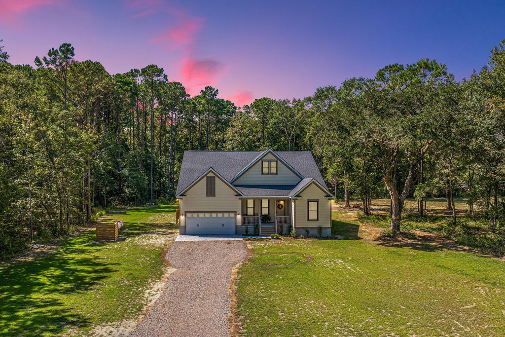 873 Grannys Lane, Awendaw, SC 29429