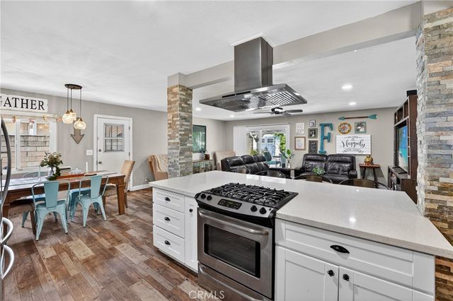 2239 Farringdon, Pomona, CA 91768