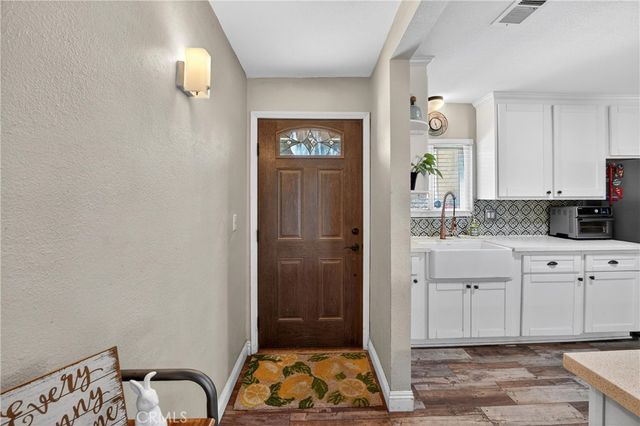 2239 Farringdon, Pomona, CA 91768