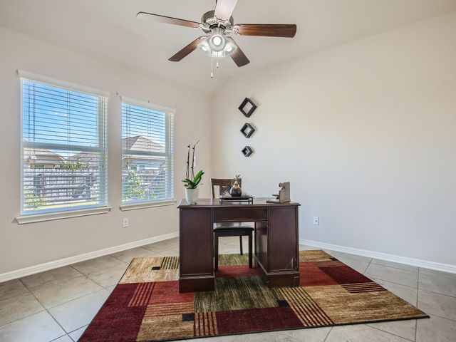 8241 Arezzo DR, Round Rock, TX 78665