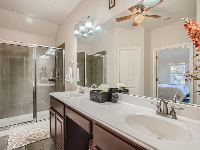 8241 Arezzo DR, Round Rock, TX 78665