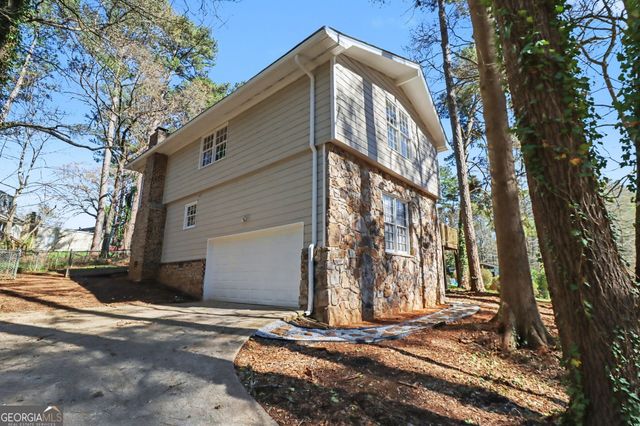 4820 Banner Elk Drive, Stone Mountain, GA 30083