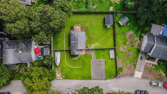 17 Connelly Drive, Lake Grove, NY 11755