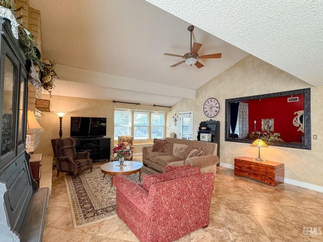 3009 Buford Way, Bakersfield, CA 93309