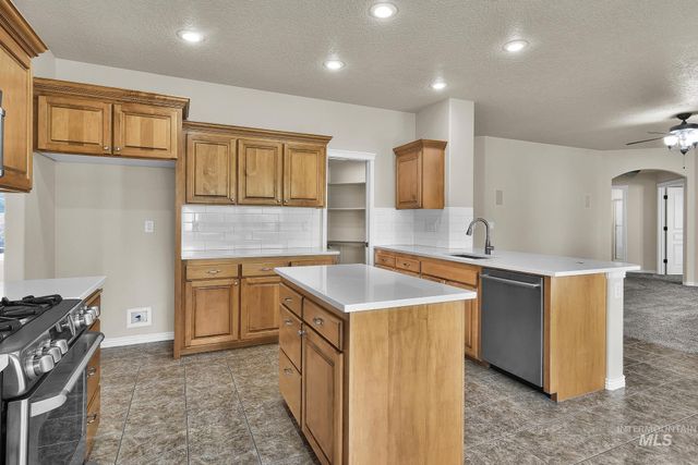 10996 W Southerland St, Boise, ID 83709