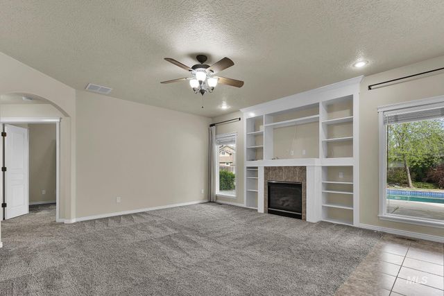 10996 W Southerland St, Boise, ID 83709