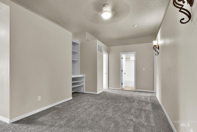 10996 W Southerland St, Boise, ID 83709